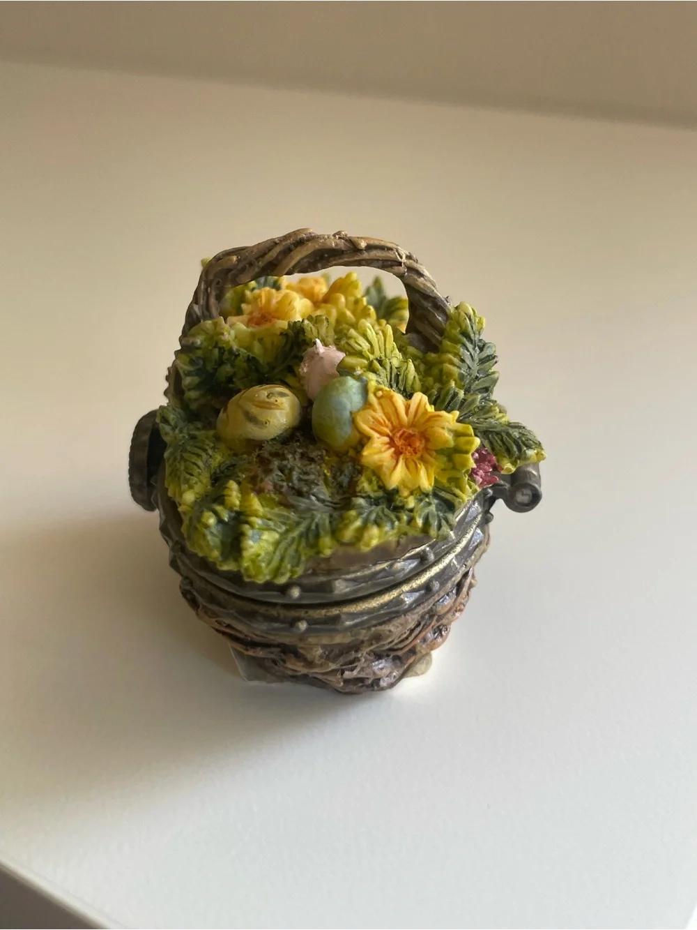 Vintage Suzie’s Spring Basket w/Snoozie McNibble Boyds Bear